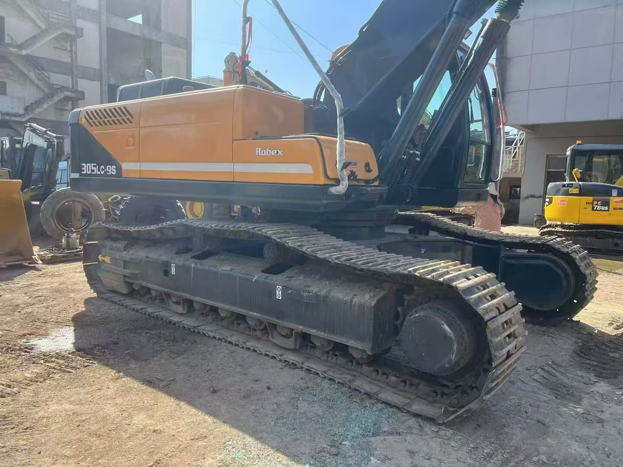 HYUNDAI R305-9 - Excavator pe şenile: Foto 2 HYUNDAI R305-9 - Excavator pe şenile: Foto 2