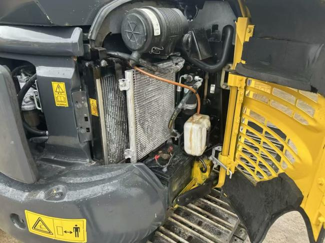 KOMATSU 35MR - Mini excavator: Foto 5 KOMATSU 35MR - Mini excavator: Foto 5