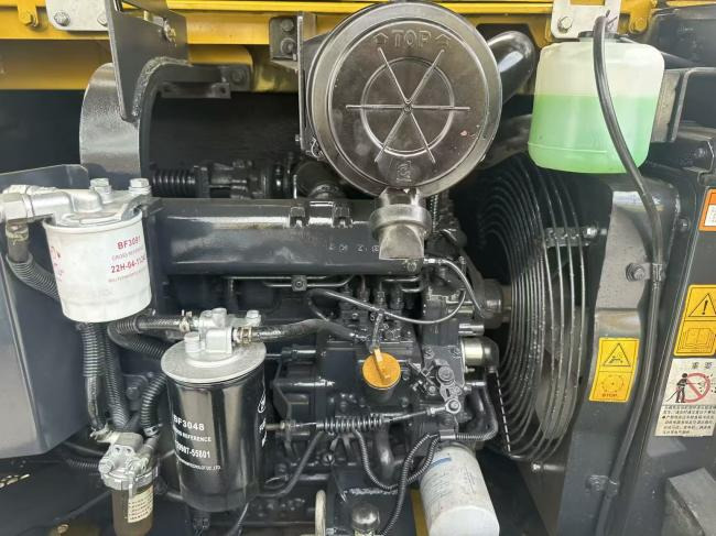 KOMATSU PC56 - Excavator pe şenile: Foto 4 KOMATSU PC56 - Excavator pe şenile: Foto 4