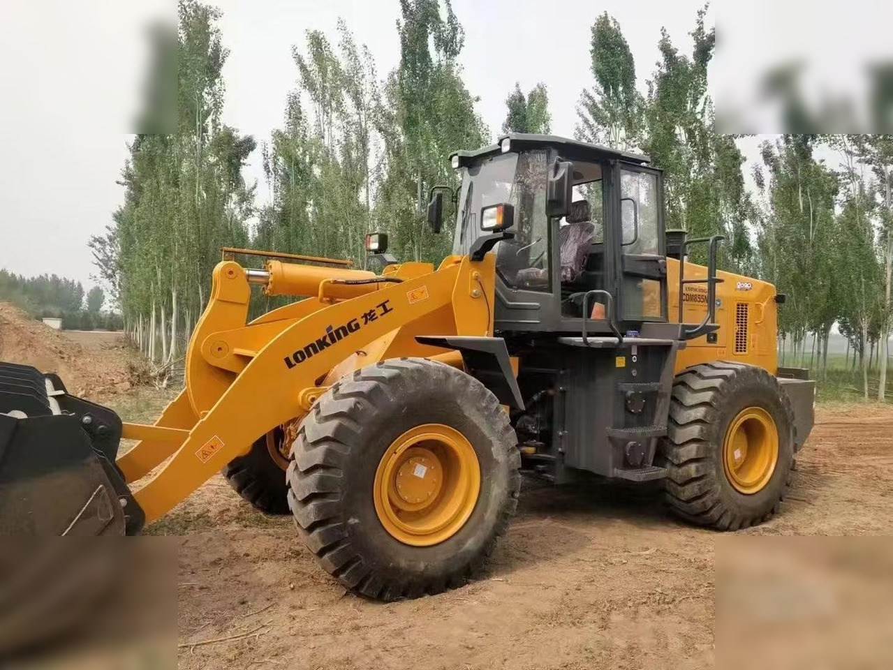 LONKING CDM855NE - Încărcător frontal pe pneuri: Foto 4 LONKING CDM855NE - Încărcător frontal pe pneuri: Foto 4