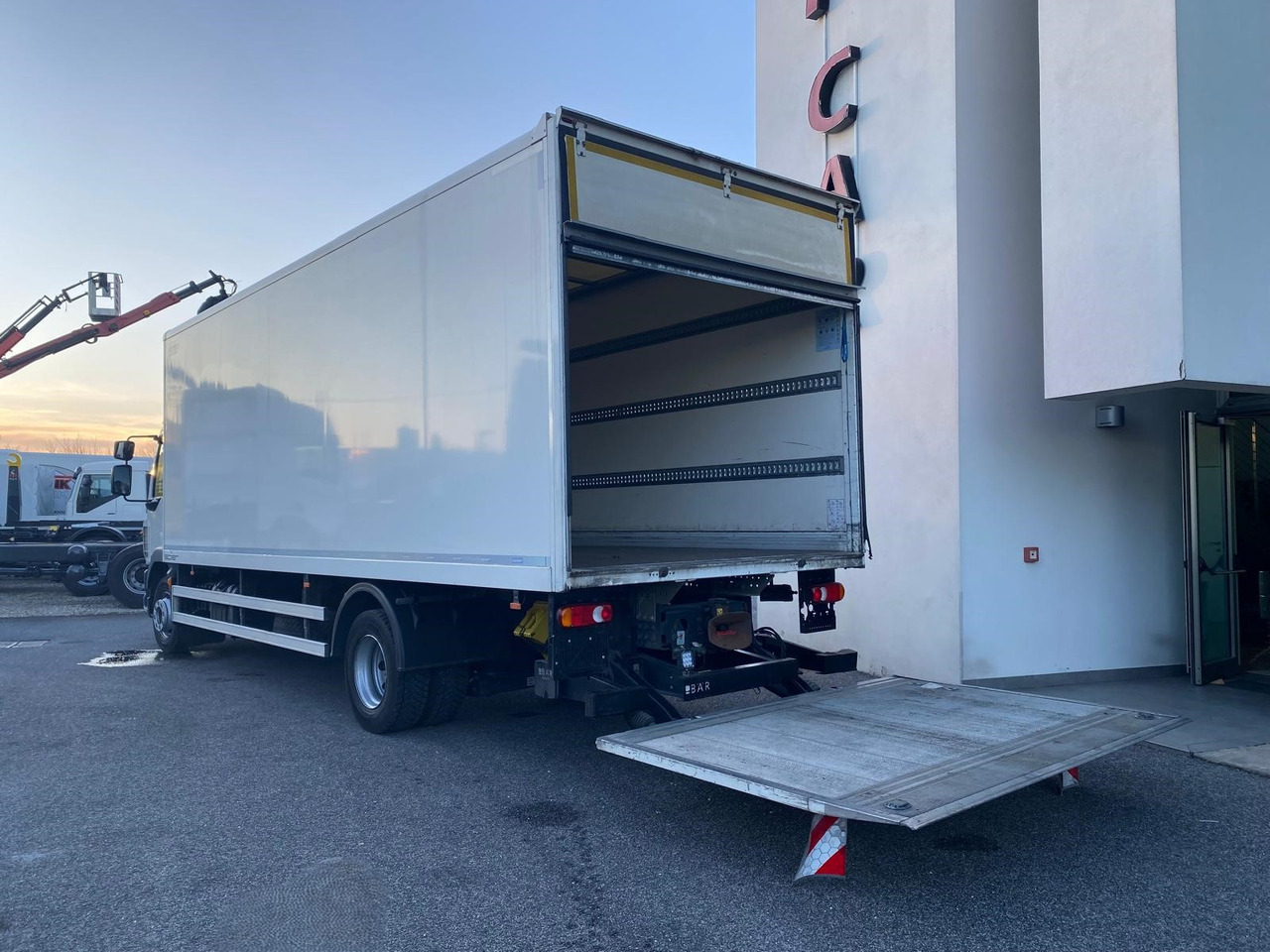 Camion furgon DAF LF 260 FA: Foto 8 Camion furgon DAF LF 260 FA: Foto 8