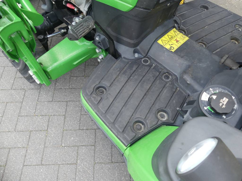 Tractor agricol John Deere 1025 R: Foto 19