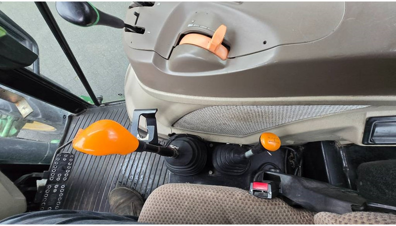 John Deere 5085 M - Tractor agricol: Foto 5 John Deere 5085 M - Tractor agricol: Foto 5