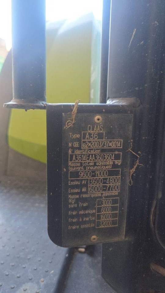 Claas Arion 630 CIS - Tractor agricol: Foto 3 Claas Arion 630 CIS - Tractor agricol: Foto 3