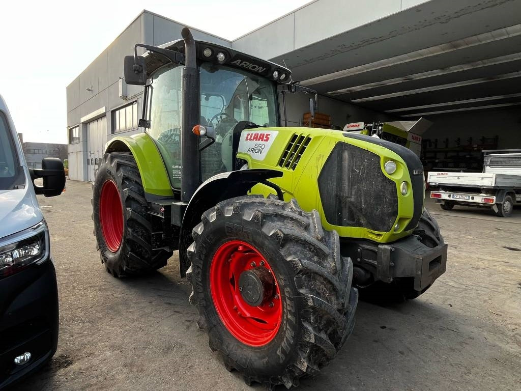 Claas Arion 650 - Tractor agricol: Foto 1 Claas Arion 650 - Tractor agricol: Foto 1