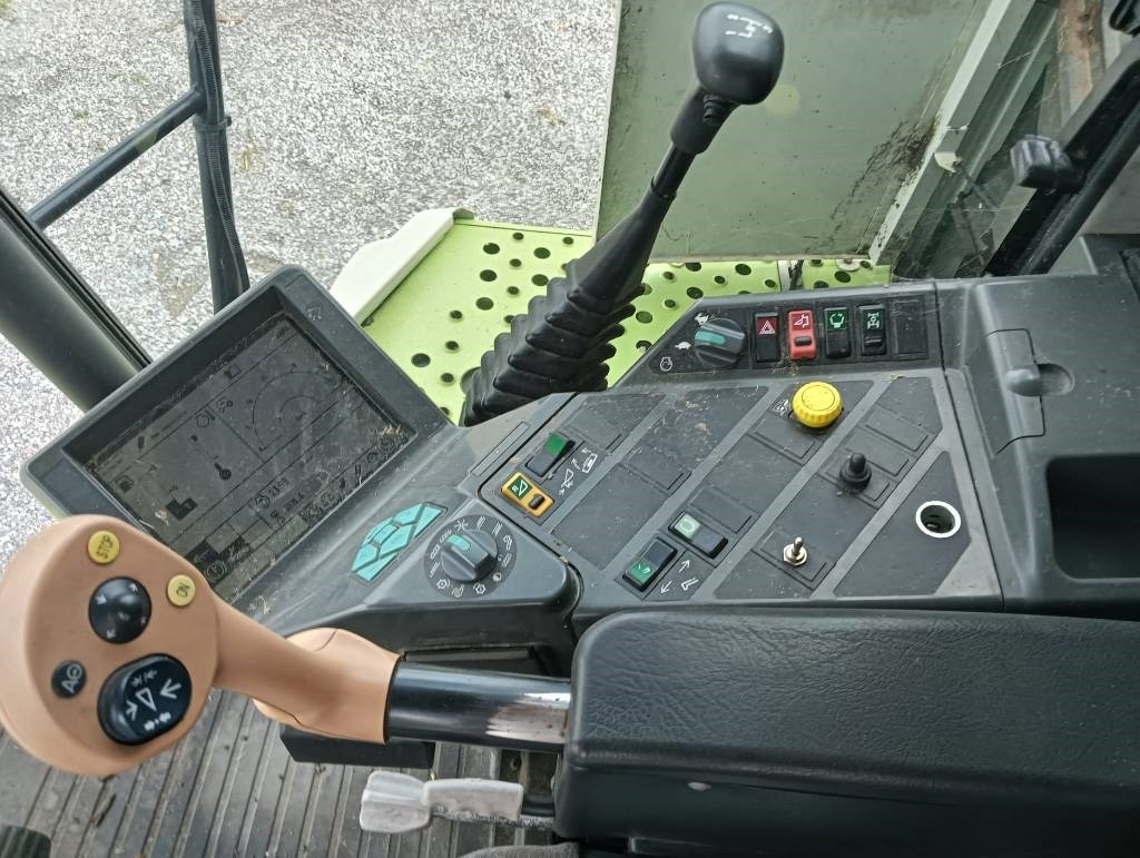 Claas Lexion 470 - Combină de recoltat cereale: Foto 4 Claas Lexion 470 - Combină de recoltat cereale: Foto 4