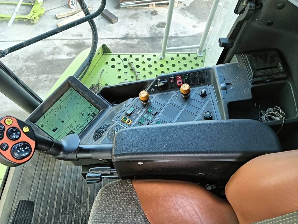 Claas Lexion 570 - Combină de recoltat cereale: Foto 3 Claas Lexion 570 - Combină de recoltat cereale: Foto 3