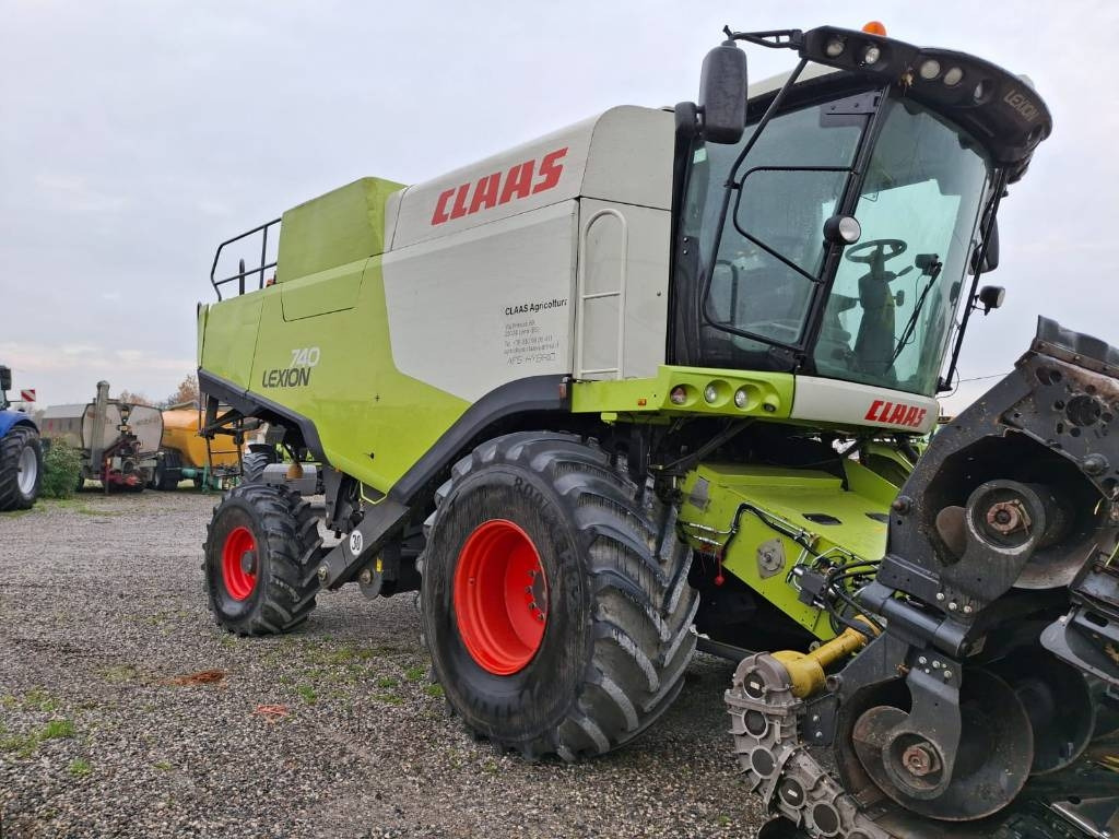 Claas Lexion 740 - Combină de recoltat cereale: Foto 1 Claas Lexion 740 - Combină de recoltat cereale: Foto 1
