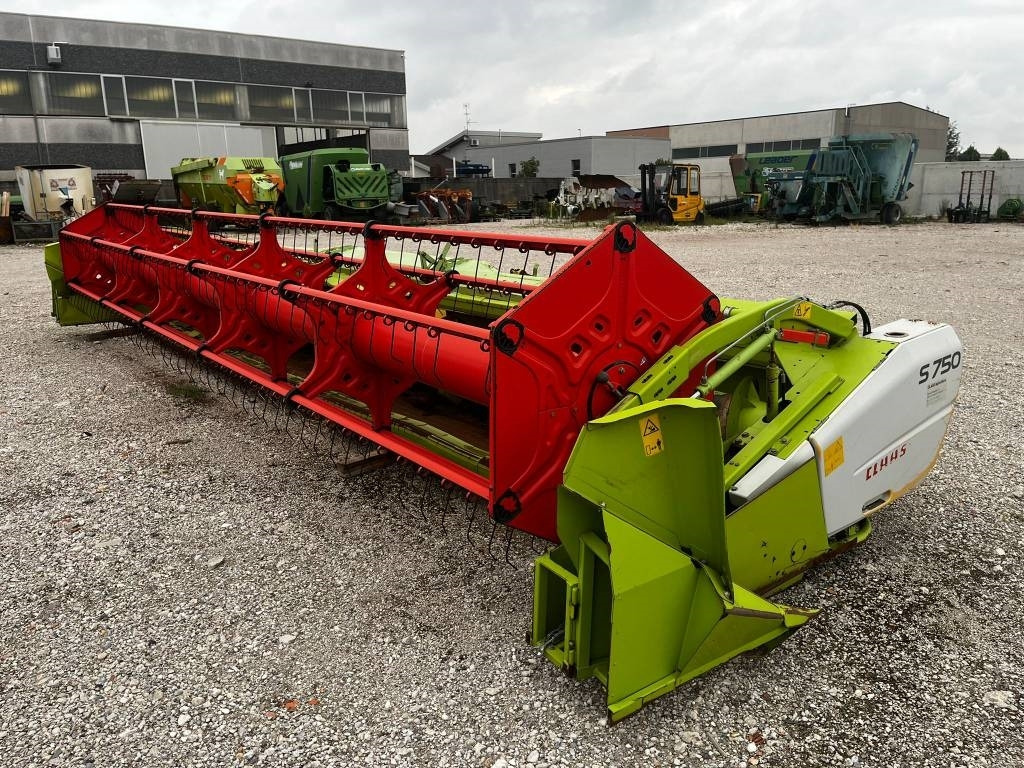 Claas S 750 - Utilaje pentru combină agricola: Foto 4 Claas S 750 - Utilaje pentru combină agricola: Foto 4