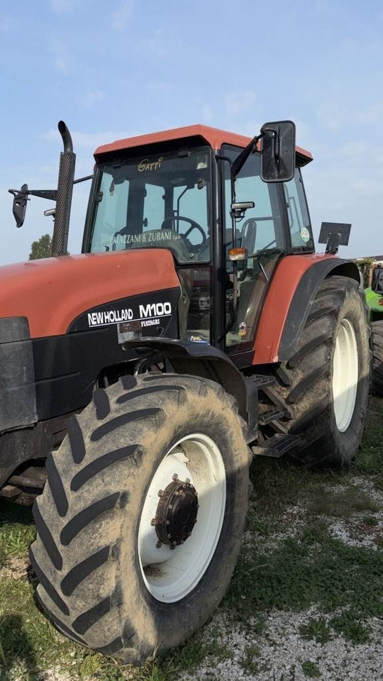 Fiat M100 - Tractor agricol: Foto 1 Fiat M100 - Tractor agricol: Foto 1