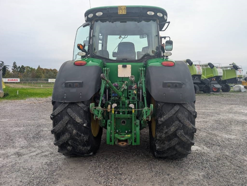 John Deere 7230 R - Tractor agricol: Foto 5 John Deere 7230 R - Tractor agricol: Foto 5