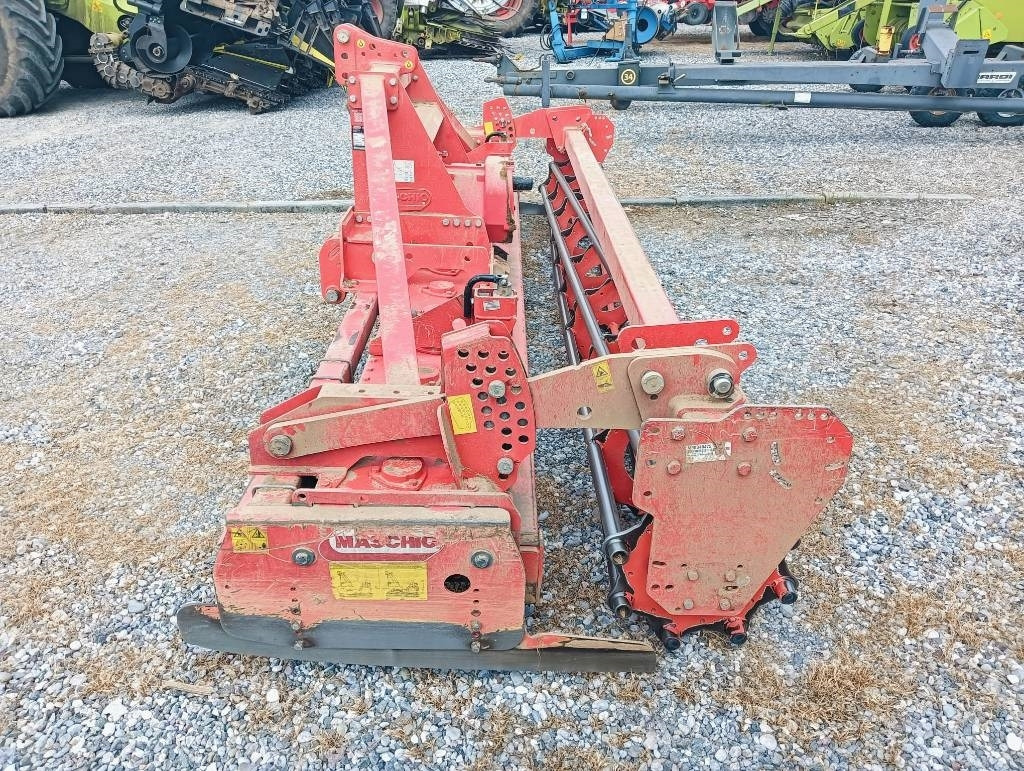 Maschio DMR 4000 - Grapă rotativă: Foto 4 Maschio DMR 4000 - Grapă rotativă: Foto 4