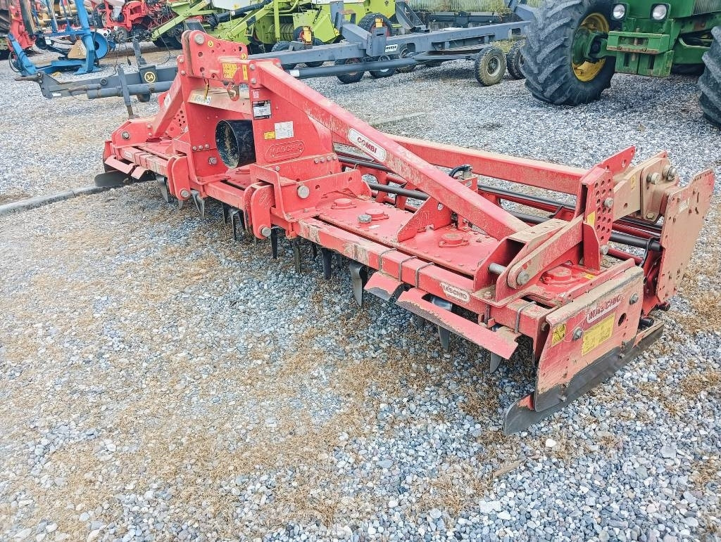 Maschio DMR 4000 - Grapă rotativă: Foto 1 Maschio DMR 4000 - Grapă rotativă: Foto 1