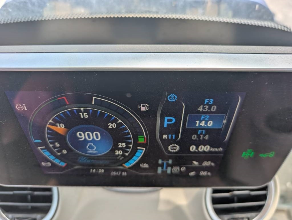 New Holland T 8.380 - Tractor agricol: Foto 3 New Holland T 8.380 - Tractor agricol: Foto 3