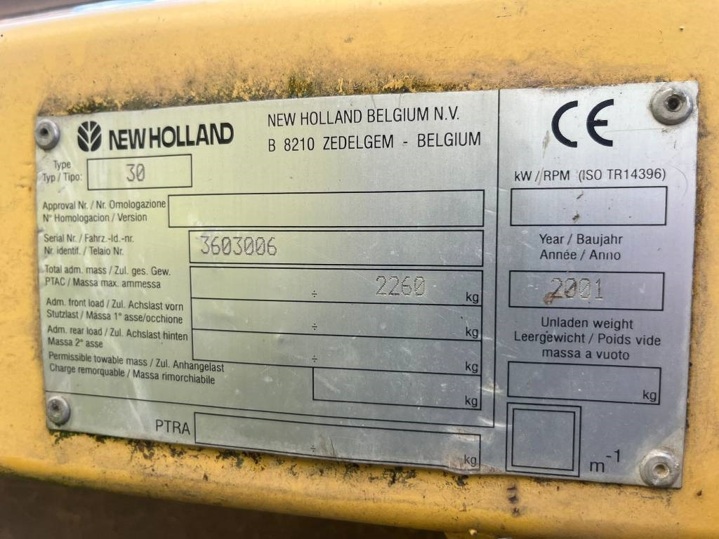 New Holland Tipo 30 - Utilaje pentru combină agricola: Foto 5 New Holland Tipo 30 - Utilaje pentru combină agricola: Foto 5