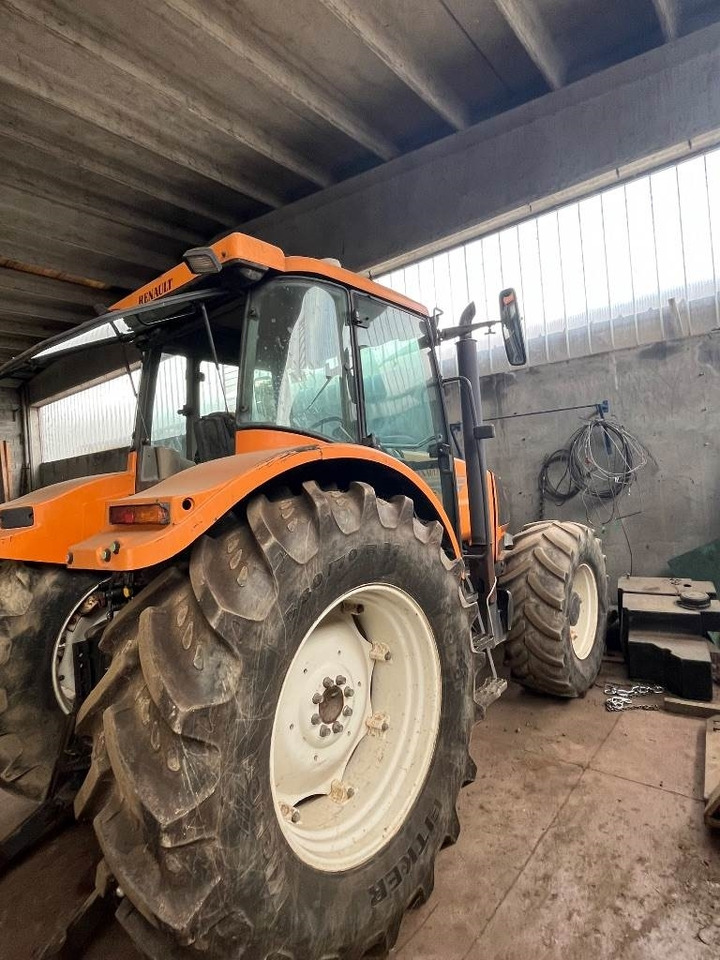 Renault Ares 640 RZ - Tractor agricol: Foto 5 Renault Ares 640 RZ - Tractor agricol: Foto 5