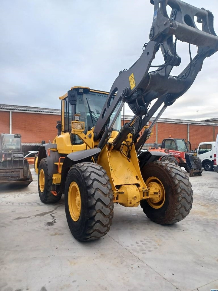 Volvo L 70 H - Încărcător frontal pe pneuri: Foto 2 Volvo L 70 H - Încărcător frontal pe pneuri: Foto 2