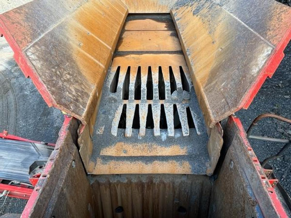 2018 Sandvik QJ341 Jaw Crusher - Concasor mobil: Foto 5 2018 Sandvik QJ341 Jaw Crusher - Concasor mobil: Foto 5