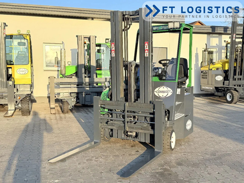 Combilift C2500CB | DIESEL | TRIPLEX 5500MM | FORK POSITIONER | SIDE SHIFT | FREE LIFT | PERFECT CONDITION | A wide range of four-way and - Stivuitor cu catarg retractabil, cu schimbare rapidă de direcţie: Foto 2 Combilift C2500CB | DIESEL | TRIPLEX 5500MM | FORK POSITIONER | SIDE SHIFT | FREE LIFT | PERFECT CONDITION | A wide range of four-way and - Stivuitor cu catarg retractabil, cu schimbare rapidă de direcţie: Foto 2