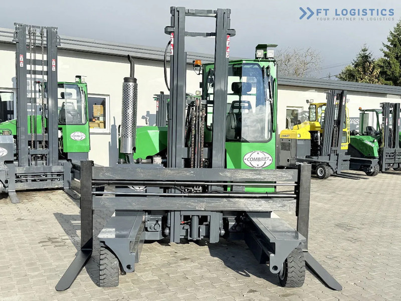 Combilift C3000 / DIESEL / DUPLEX 4200MM / FREE LIFT / WIDE FORK POSITIONER / FULL CABIN / EXCELLENT CONDITION / Wide range of four-way an - Stivuitor cu catarg retractabil, cu schimbare rapidă de direcţie: Foto 4 Combilift C3000 / DIESEL / DUPLEX 4200MM / FREE LIFT / WIDE FORK POSITIONER / FULL CABIN / EXCELLENT CONDITION / Wide range of four-way an - Stivuitor cu catarg retractabil, cu schimbare rapidă de direcţie: Foto 4