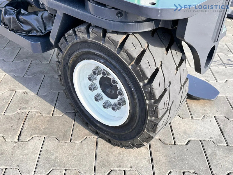 Stivuitor cu catarg retractabil, cu schimbare rapidă de direcţie Combilift C4000 / TRIPLEX / 4900MM / LPG / FREE LIFT / FORK SHIFT / LIKE NEW C4000 / TRIPLEX / 4900MM / LPG / FREE LIFT / FORK SHIFT / LIK: Foto 5