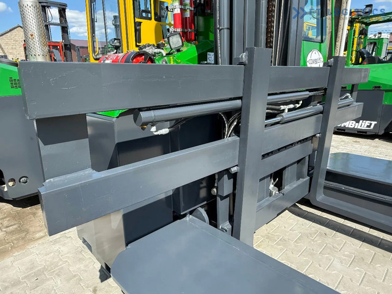 Combilift C5000E / ELECTRIC / TRIPLEX 8300MM / FULL FREE LIFT / WIDE FORK POSITIONER / SIDE SHIFT / BATTERY LIKE NEW C5000E / ELECTRIC / T - Stivuitor cu catarg retractabil, cu schimbare rapidă de direcţie: Foto 5 Combilift C5000E / ELECTRIC / TRIPLEX 8300MM / FULL FREE LIFT / WIDE FORK POSITIONER / SIDE SHIFT / BATTERY LIKE NEW C5000E / ELECTRIC / T - Stivuitor cu catarg retractabil, cu schimbare rapidă de direcţie: Foto 5