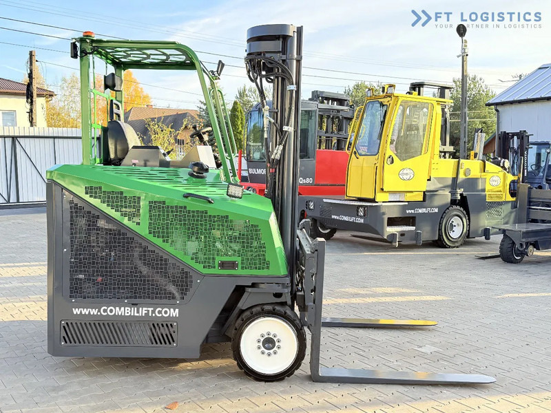 Combilift CB4000 / GAS / TRIPLEX 5200MM / FREE LIFT / FORK POSITIONER / SIDE SHIFT / EXCELLENT CONDITION / Wide range of four-way and side - Stivuitor cu catarg retractabil, cu schimbare rapidă de direcţie: Foto 5 Combilift CB4000 / GAS / TRIPLEX 5200MM / FREE LIFT / FORK POSITIONER / SIDE SHIFT / EXCELLENT CONDITION / Wide range of four-way and side - Stivuitor cu catarg retractabil, cu schimbare rapidă de direcţie: Foto 5