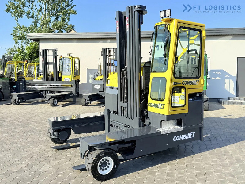 Combilift Combilift C5000 / DIESEL / TRIPLEX 6000MM / FREE LIFT / FORK POSITIONER / BUILT-IN SCALE / HEATING / FULL CABIN / PERFECT CONDIT - Stivuitor cu catarg retractabil, cu schimbare rapidă de direcţie: Foto 2 Combilift Combilift C5000 / DIESEL / TRIPLEX 6000MM / FREE LIFT / FORK POSITIONER / BUILT-IN SCALE / HEATING / FULL CABIN / PERFECT CONDIT - Stivuitor cu catarg retractabil, cu schimbare rapidă de direcţie: Foto 2