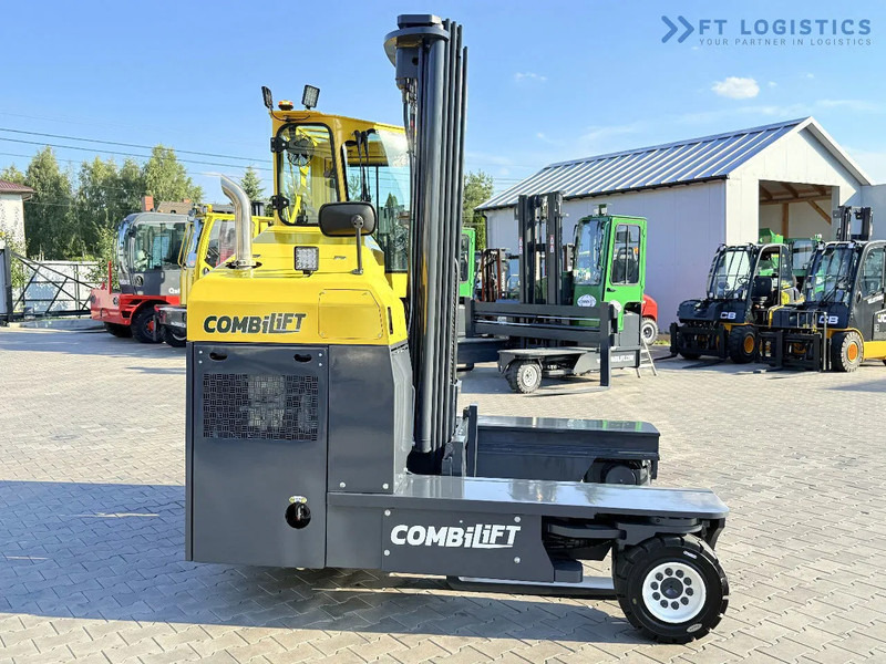 Stivuitor cu catarg retractabil, cu schimbare rapidă de direcţie Combilift Combilift C5000 / DIESEL / TRIPLEX 6000MM / FREE LIFT / FORK POSITIONER / BUILT-IN SCALE / HEATING / FULL CABIN / PERFECT CONDIT: Foto 9 Stivuitor cu catarg retractabil, cu schimbare rapidă de direcţie Combilift Combilift C5000 / DIESEL / TRIPLEX 6000MM / FREE LIFT / FORK POSITIONER / BUILT-IN SCALE / HEATING / FULL CABIN / PERFECT CONDIT: Foto 9