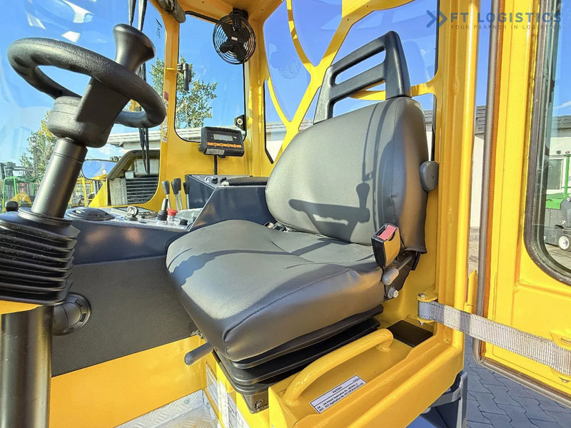 Stivuitor cu catarg retractabil, cu schimbare rapidă de direcţie Combilift Combilift C5000 / DIESEL / TRIPLEX 6000MM / FREE LIFT / FORK POSITIONER / BUILT-IN SCALE / HEATING / FULL CABIN / PERFECT CONDIT: Foto 18 Stivuitor cu catarg retractabil, cu schimbare rapidă de direcţie Combilift Combilift C5000 / DIESEL / TRIPLEX 6000MM / FREE LIFT / FORK POSITIONER / BUILT-IN SCALE / HEATING / FULL CABIN / PERFECT CONDIT: Foto 18