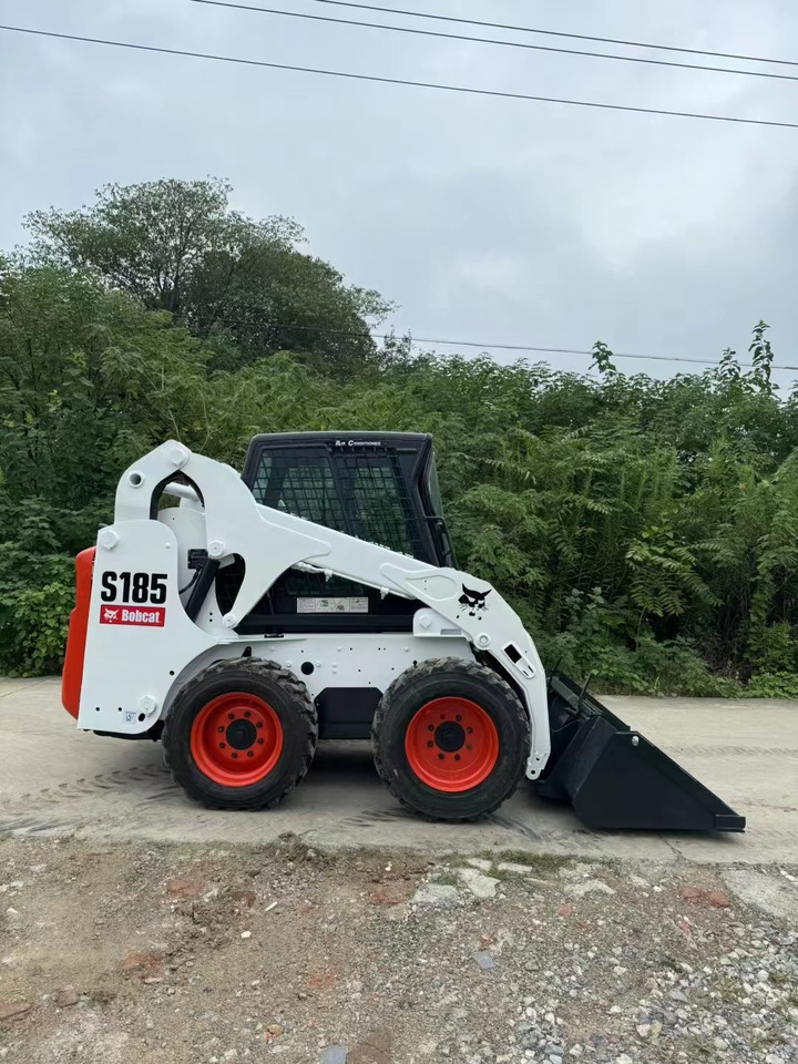 BOBCAT High Quality BOBCAT-S185 Skid Steer Loader in Good Condition - Mini încărcător: Foto 2 BOBCAT High Quality BOBCAT-S185 Skid Steer Loader in Good Condition - Mini încărcător: Foto 2