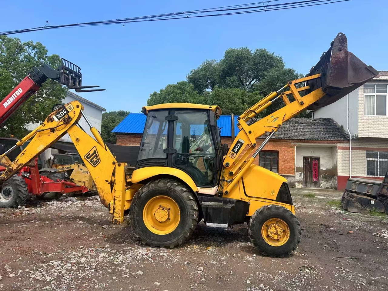 Good Condition Used Backhoe JCB 3CX - Buldoexcavator: Foto 1 Good Condition Used Backhoe JCB 3CX - Buldoexcavator: Foto 1