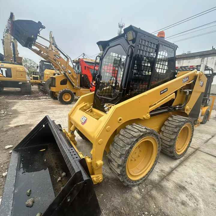 High Quality Used Cat 246D3 Excavator with Low Working Hoursand Best Price Used Cat 246D3 Machine with Cheap Price for Sale - Mini încărcător: Foto 4 High Quality Used Cat 246D3 Excavator with Low Working Hoursand Best Price Used Cat 246D3 Machine with Cheap Price for Sale - Mini încărcător: Foto 4