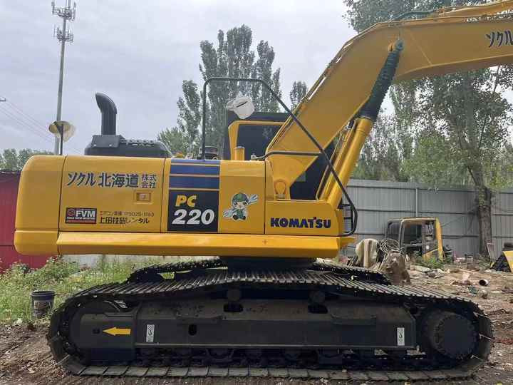 Used Good Quality Japan Original PC220-8 in Good Condition PC220-8 Komatsu - Excavator pe şenile: Foto 3 Used Good Quality Japan Original PC220-8 in Good Condition PC220-8 Komatsu - Excavator pe şenile: Foto 3