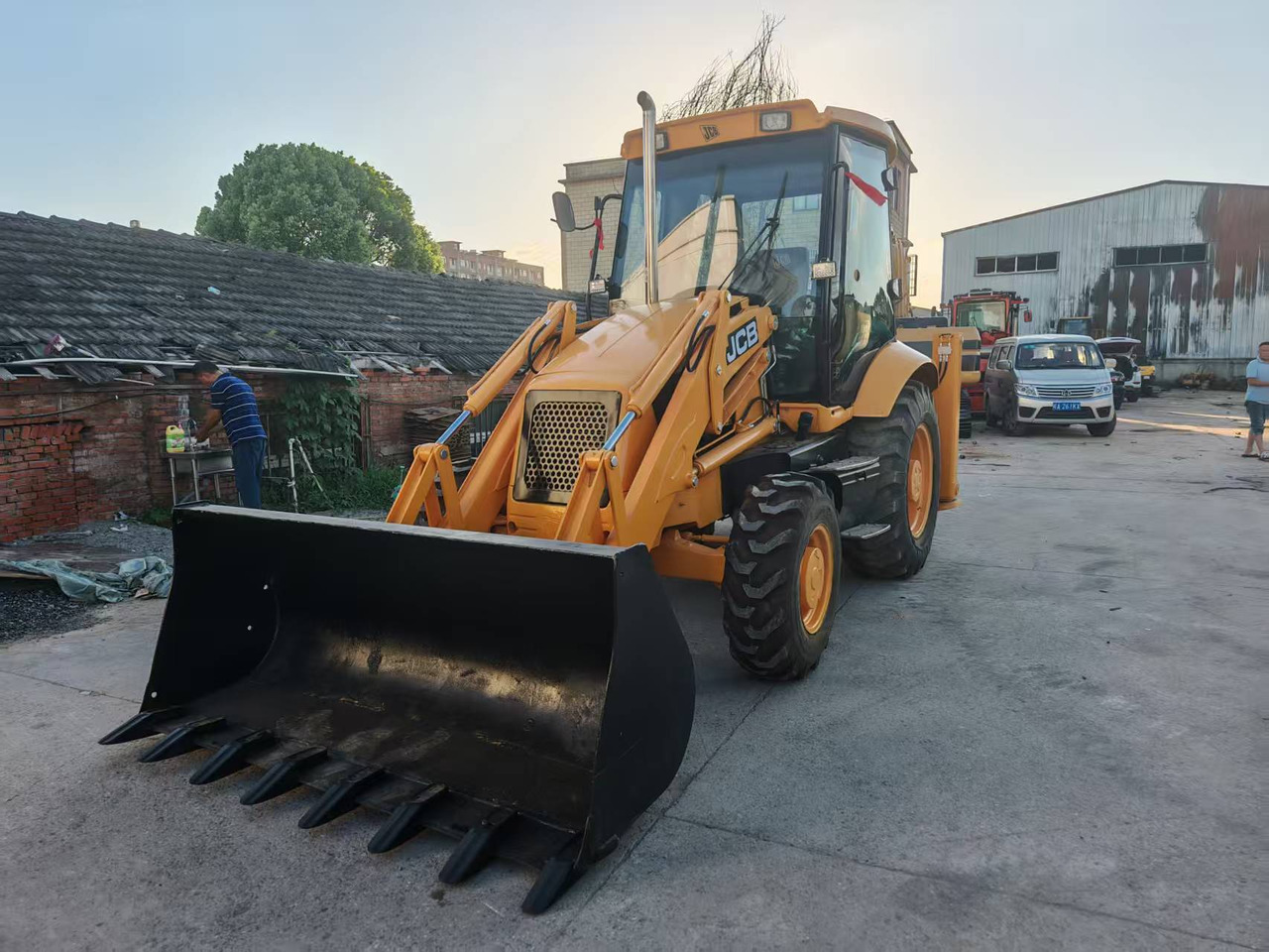 Used Second-hand Backhoe JCB 3CX - Buldoexcavator: Foto 3 Used Second-hand Backhoe JCB 3CX - Buldoexcavator: Foto 3