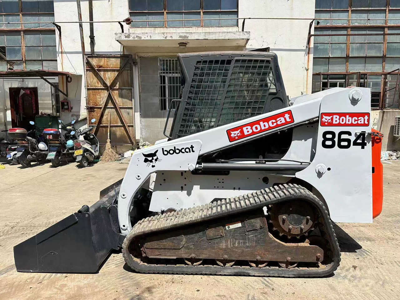 BOBCAT T864 - Mini încărcător: Foto 5 BOBCAT T864 - Mini încărcător: Foto 5