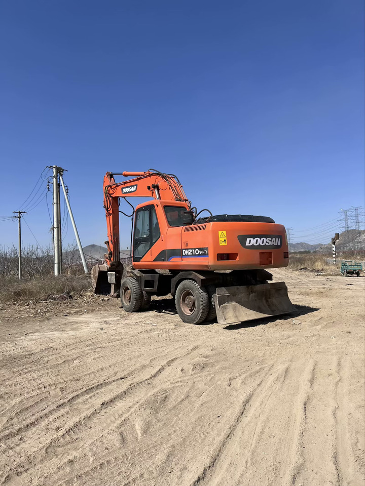 DOOSAN DH210W-7 - Excavator pe roţi: Foto 5 DOOSAN DH210W-7 - Excavator pe roţi: Foto 5