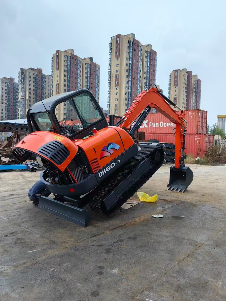 DOOSAN DH60-7 - Excavator pe şenile: Foto 5 DOOSAN DH60-7 - Excavator pe şenile: Foto 5