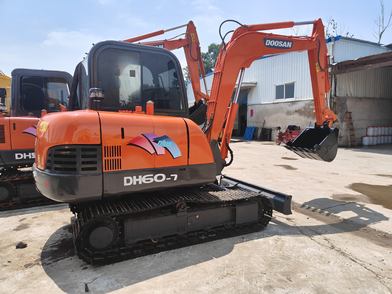 DOOSAN DH60-7 - Excavator pe şenile: Foto 2 DOOSAN DH60-7 - Excavator pe şenile: Foto 2