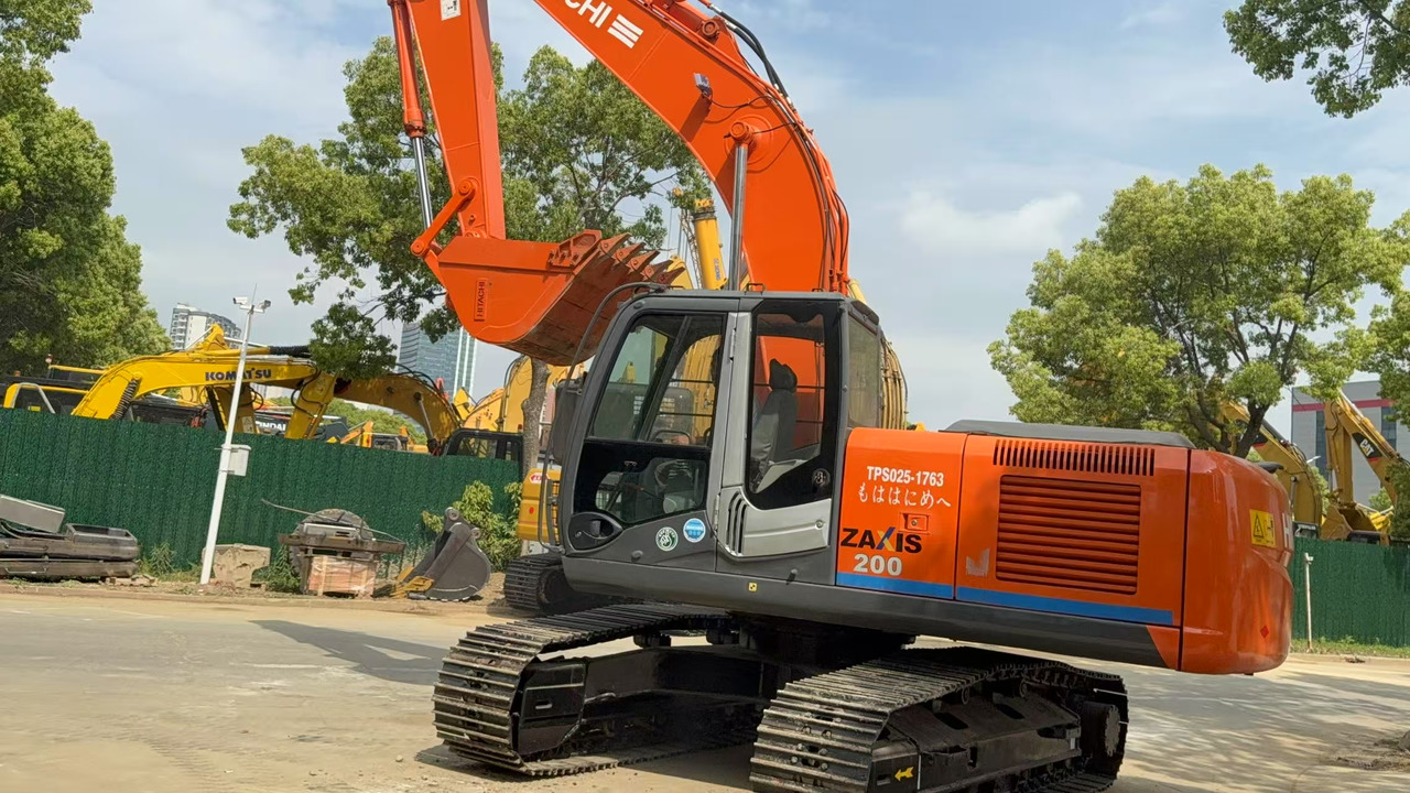 HITACHI ZX200 - Excavator pe şenile: Foto 3 HITACHI ZX200 - Excavator pe şenile: Foto 3