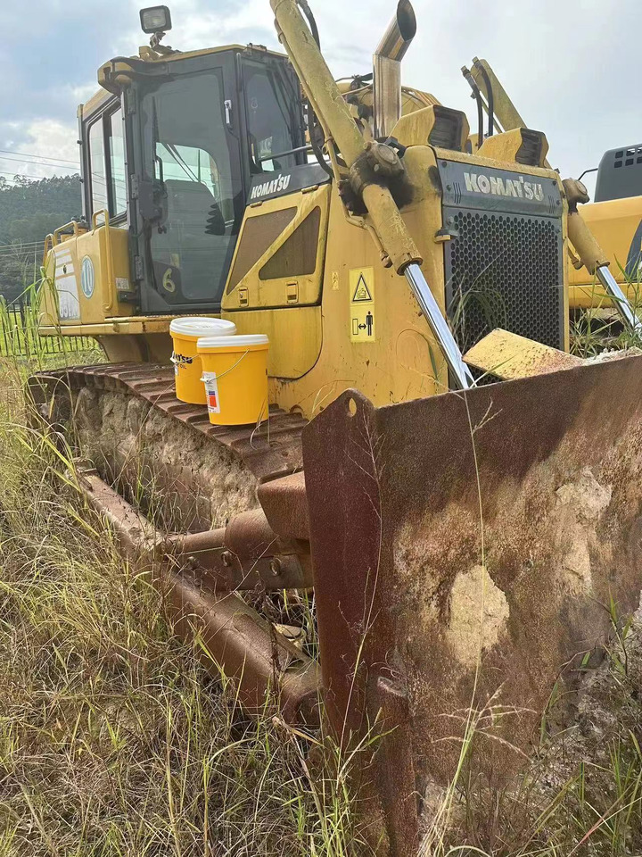 KOMATSU D65EX - Buldozer: Foto 2 KOMATSU D65EX - Buldozer: Foto 2