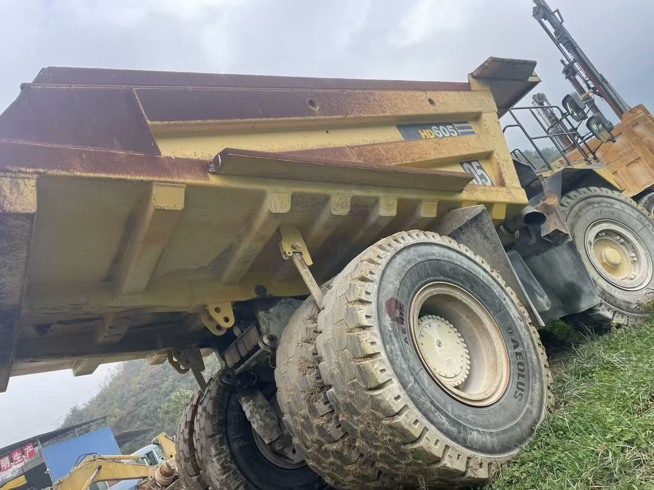 KOMATSU HD605 - Camion basculantă: Foto 4 KOMATSU HD605 - Camion basculantă: Foto 4