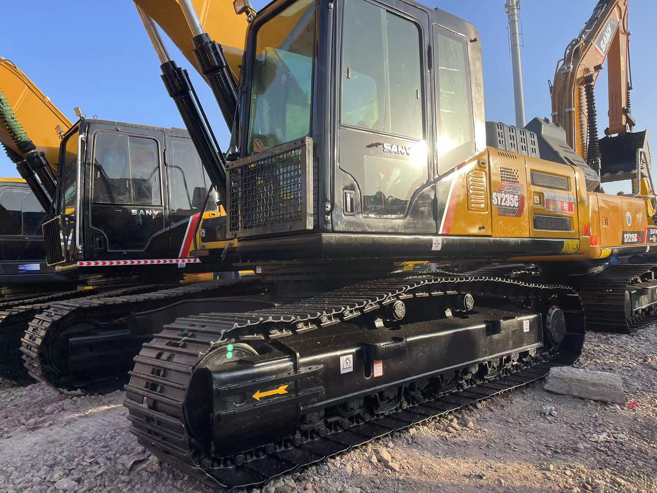 SANY SY235C - Excavator pe şenile: Foto 3 SANY SY235C - Excavator pe şenile: Foto 3