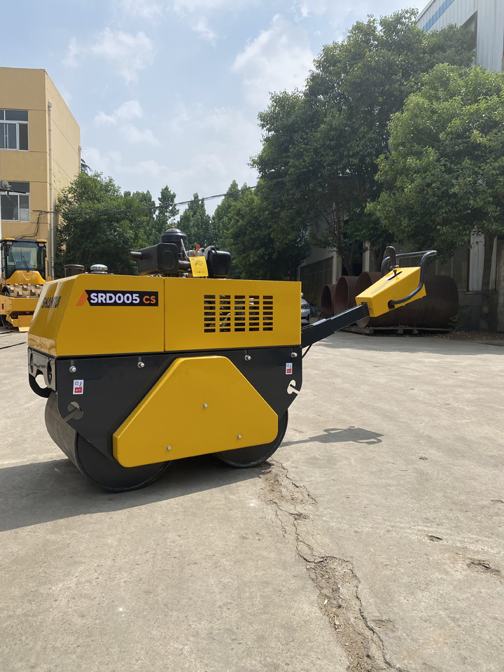 SHANTUI SRD005 - Cilindru compactor pentru asfalt: Foto 2 SHANTUI SRD005 - Cilindru compactor pentru asfalt: Foto 2
