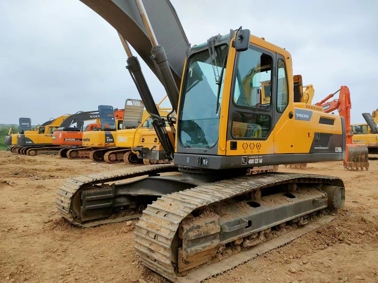 VOLVO EC290 - Excavator pe şenile: Foto 4 VOLVO EC290 - Excavator pe şenile: Foto 4