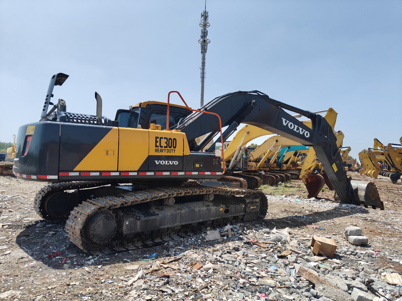 VOLVO EC300 - Excavator pe şenile: Foto 3 VOLVO EC300 - Excavator pe şenile: Foto 3