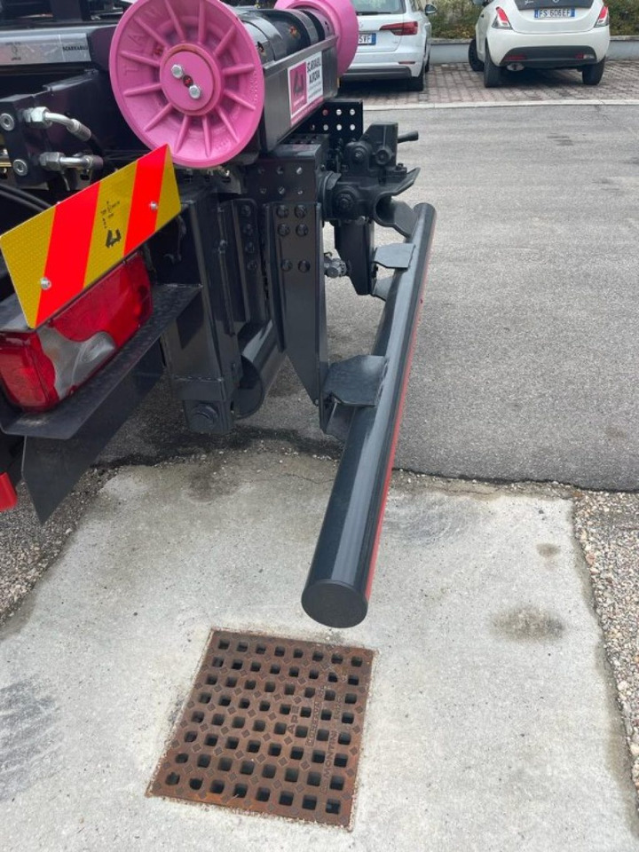 BARRA OMOLOGATA - Caroserie și exterior pentru Camion: Foto 2 BARRA OMOLOGATA - Caroserie și exterior pentru Camion: Foto 2