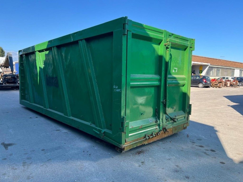CONTAINER SCARRABILE USATO A CIELO APERTO - Container abroll: Foto 4 CONTAINER SCARRABILE USATO A CIELO APERTO - Container abroll: Foto 4