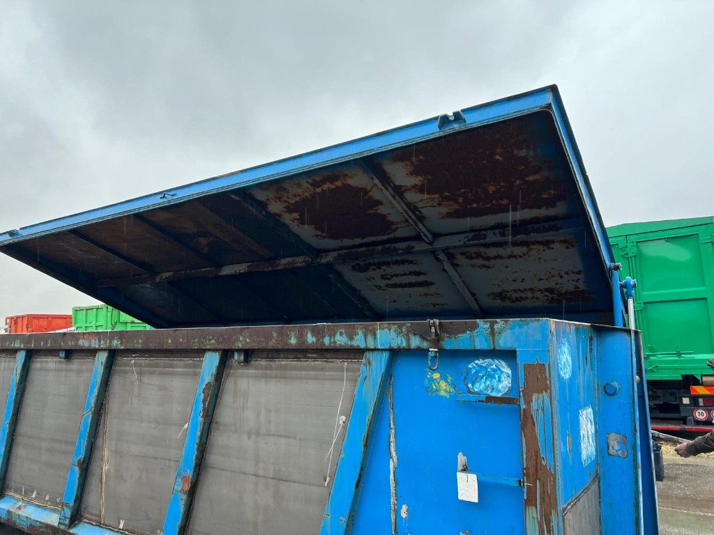 CONTAINER SCARRABILE USATO CON COPERCHIO - Container abroll: Foto 3 CONTAINER SCARRABILE USATO CON COPERCHIO - Container abroll: Foto 3