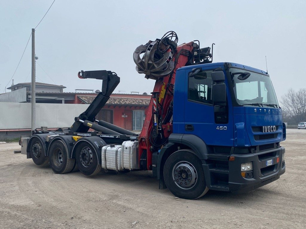 IVECO STRALIS 260.450 SCARRABILE CON GRU - Camion cu cârlig, Camion cu macara: Foto 1 IVECO STRALIS 260.450 SCARRABILE CON GRU - Camion cu cârlig, Camion cu macara: Foto 1